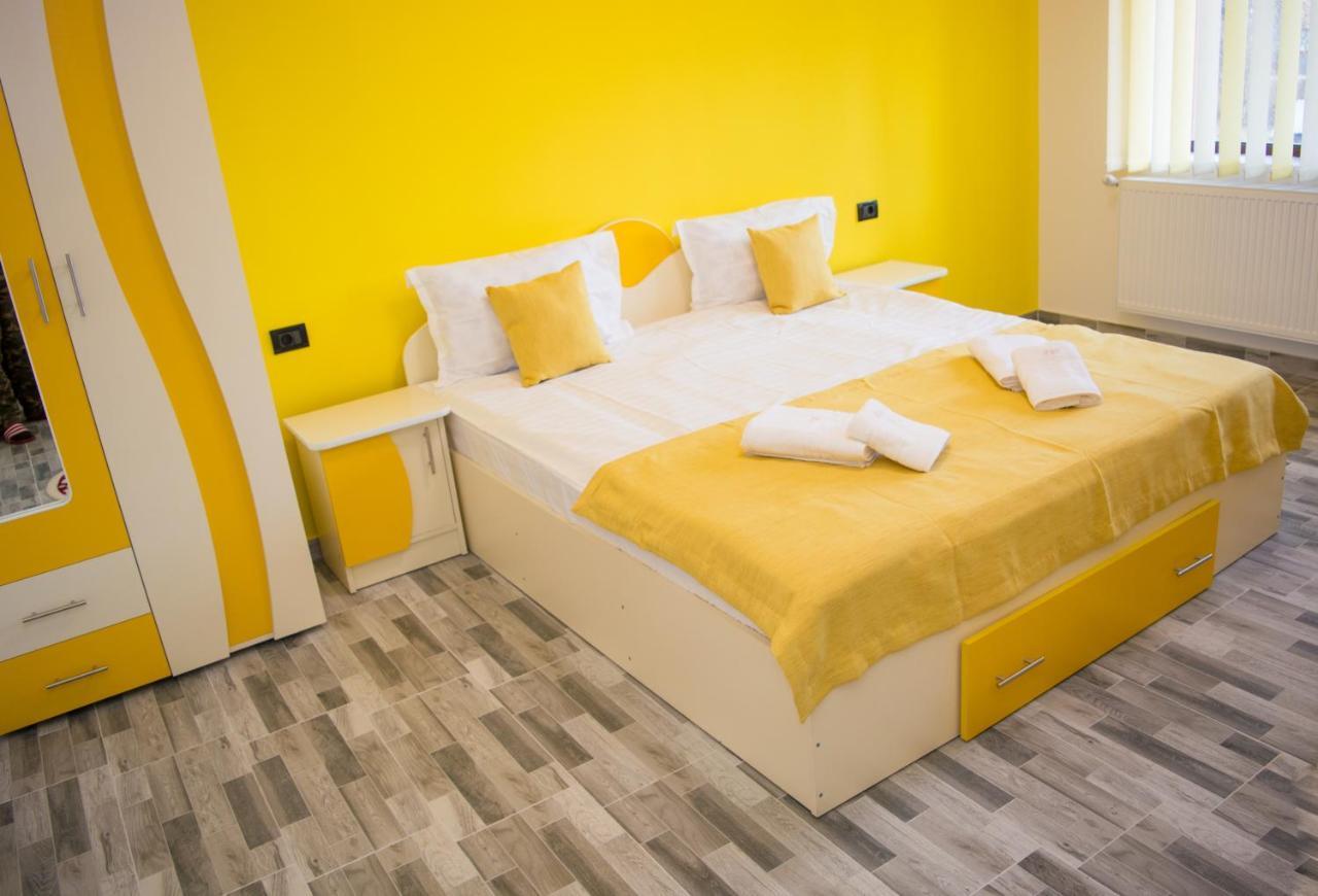 CASA ERk Panzió Călimăneşti Kültér fotó