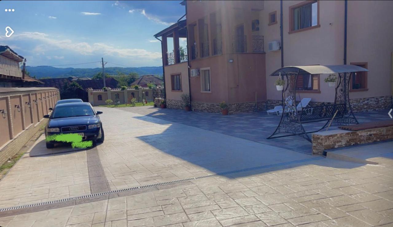 CASA ERk Panzió Călimăneşti Kültér fotó