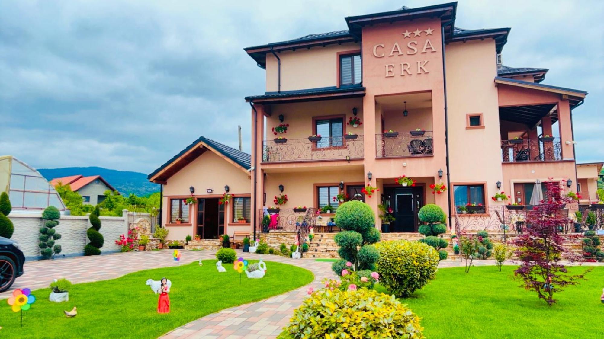 CASA ERk Panzió Călimăneşti Kültér fotó